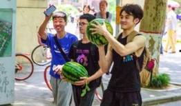 吃瓜长清大学体育生,校园生活新篇章